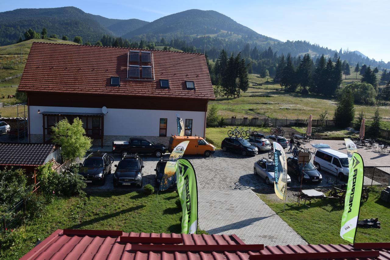 Montana Resort Colibiţa Exterior foto